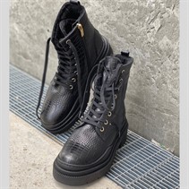 Copenhagen Shoes Dames Laarzen door Josefine Valentin 001 Zwart