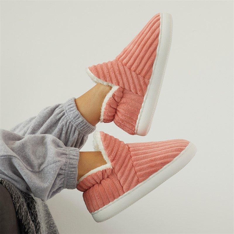 KRUSH Womens Cosy Puffi Slippers Pink - Size 5