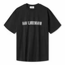 Han KJØBENHAVN T-shirt voor Heren Logo Boxy Zwart