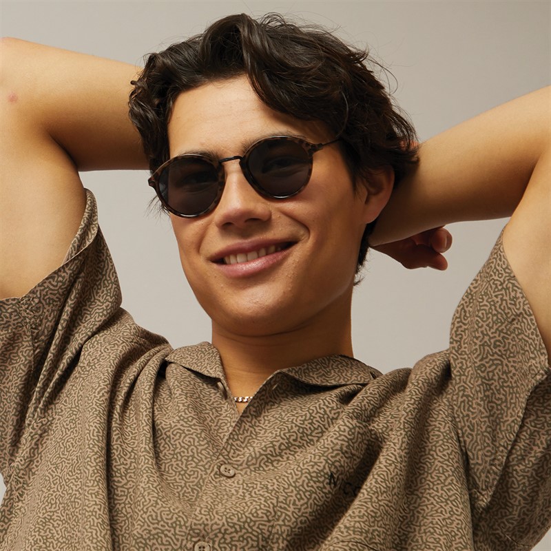 Sunsentials Mens Plastic Round Sunglasses Tort