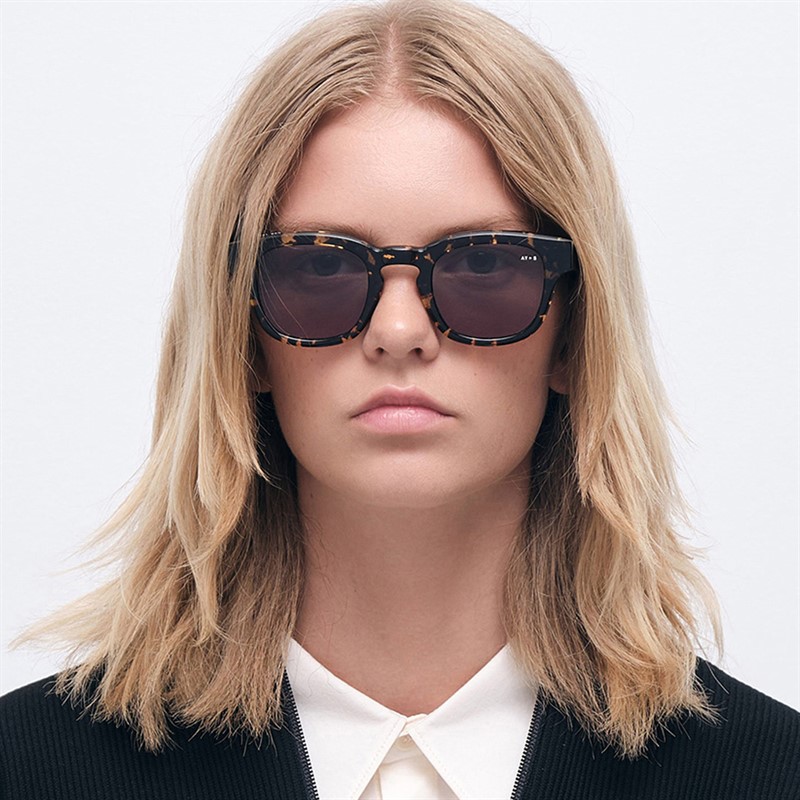 AY Studios Lunettes de soleil Yonder Transparent Havana