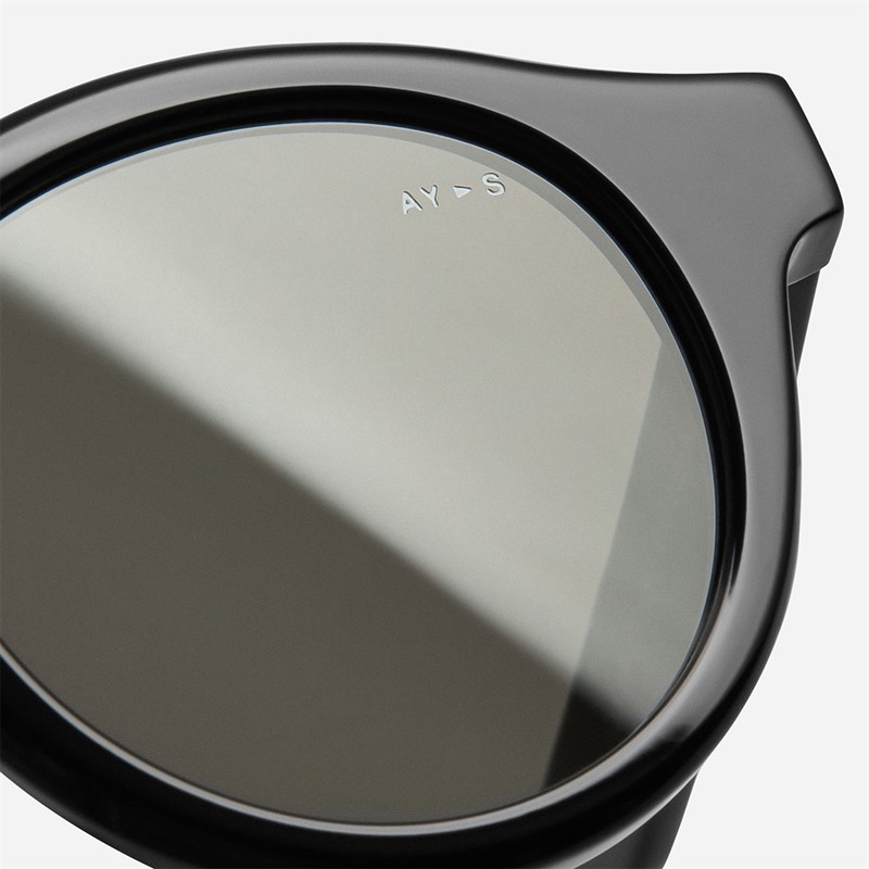 AY Studios Lunettes de soleil nobles Noir