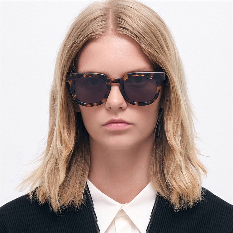 AY Studios Lunettes de soleil Vision Havana
