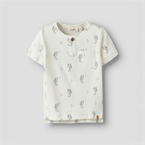 Lil' Atelier T-shirt Gayo dla chłopca kolor Coconut Milk