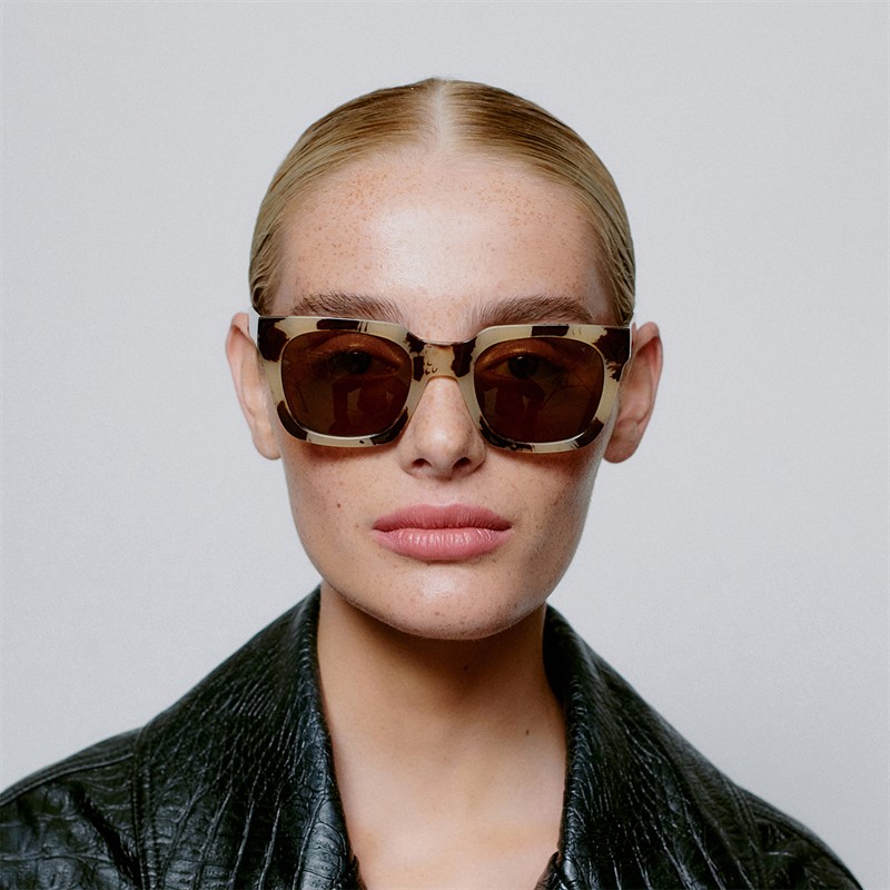 A Kjærbede Nancy Solbriller Hornet