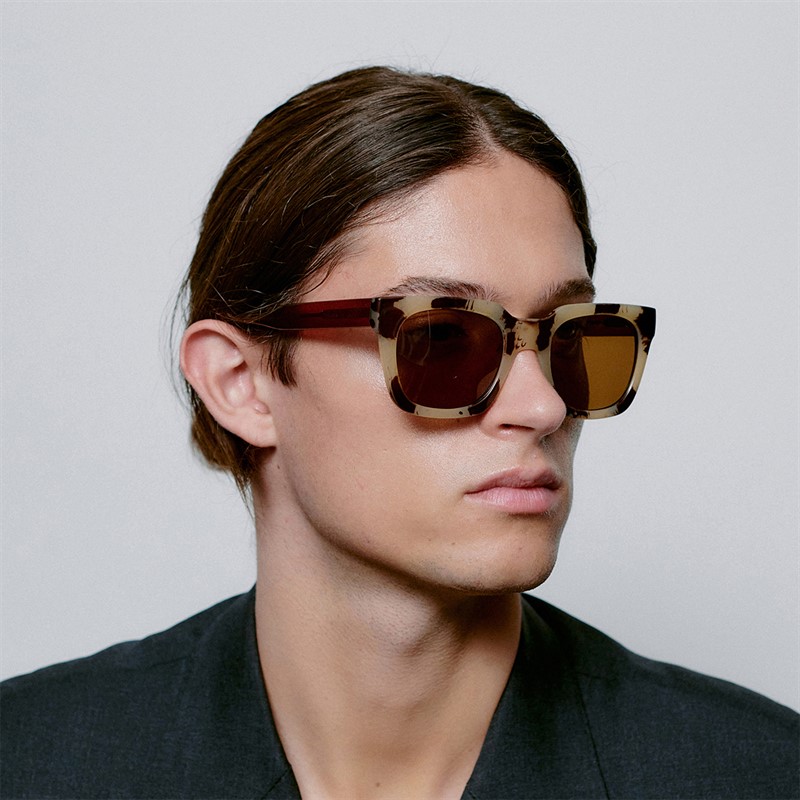 A Kjærbede Nancy Solbriller Hornet