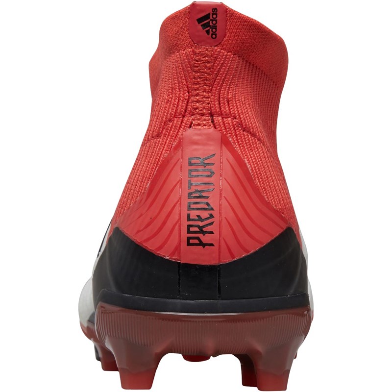 nett Pro:Direct Soccer Fußballschuhe, Torwarthandschuhe im nett Pro:Direct Soccer Fußballschuhe, Torwarthandschuhe im