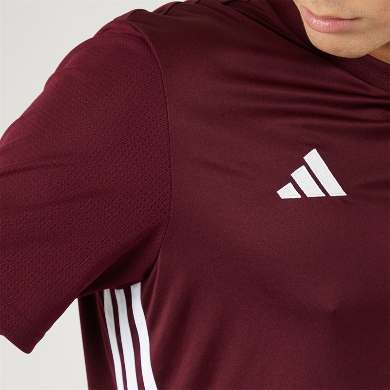 adidas Herren Tabela 23 Trainings T Shirt Team Dunkelrot 2/Weiß