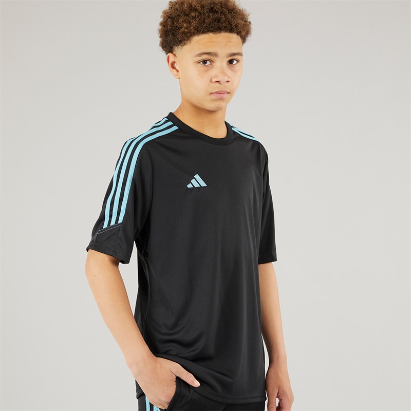 adidas Junior Tiro 23 Club Trainings T Shirt Schwarz / Preloved Blau