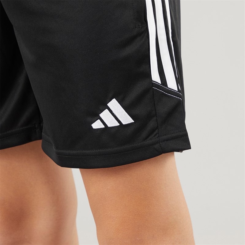 adidas Junioren Tiro 23 Club Trainingsshorts Schwarz/Weiß