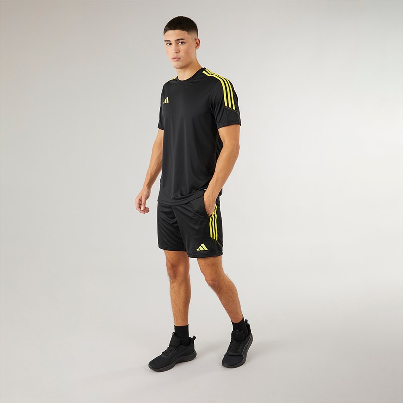 adidas Herren Tiro 23 Club Slim Trainings T Shirt Schwarz/Hellgelb