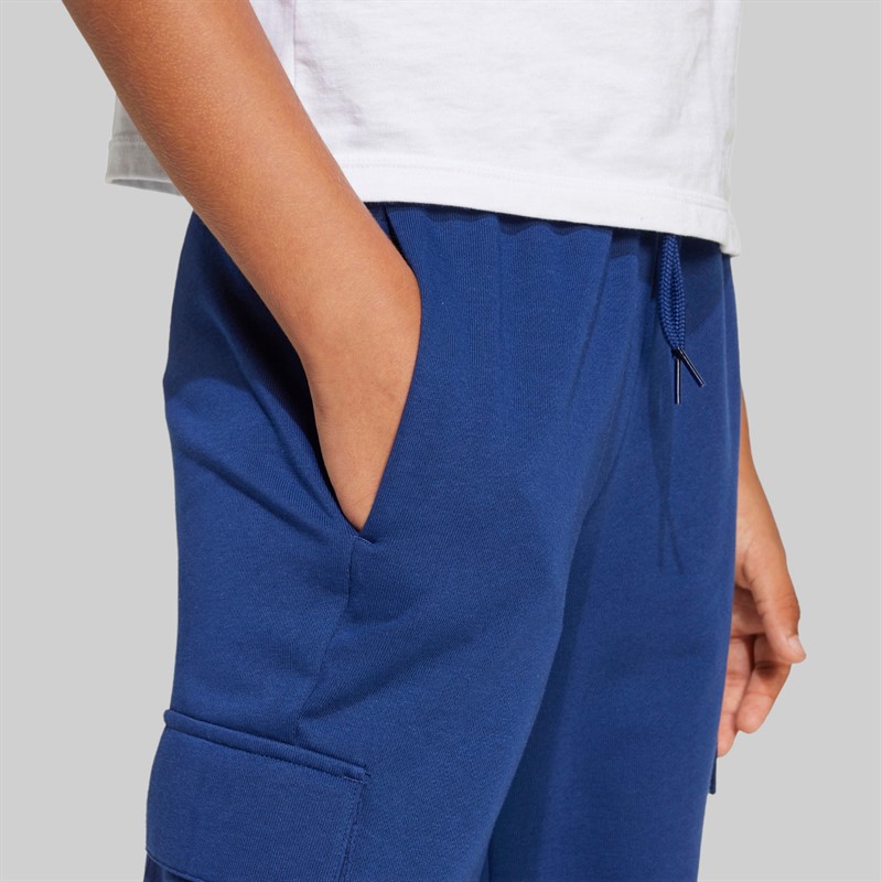 adidas Spodnie cargo dresowe dla chłopca kolor Dark Blue/Biały