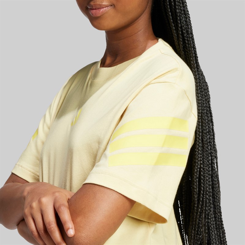 adidas Future Icons 3-Stripes T-shirt dla niej kolor Powder Yellow