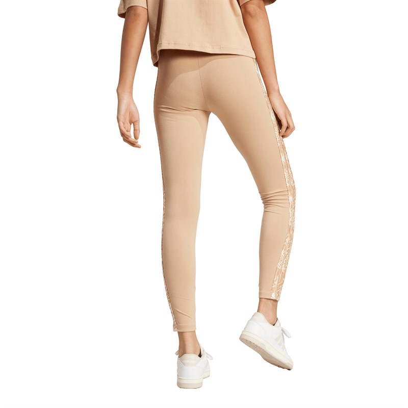 adidas Legginsy RC Essentials z sezonowym nadrukiem zwierzęcym dla niej kolor Warm Sandstone/Wonder White