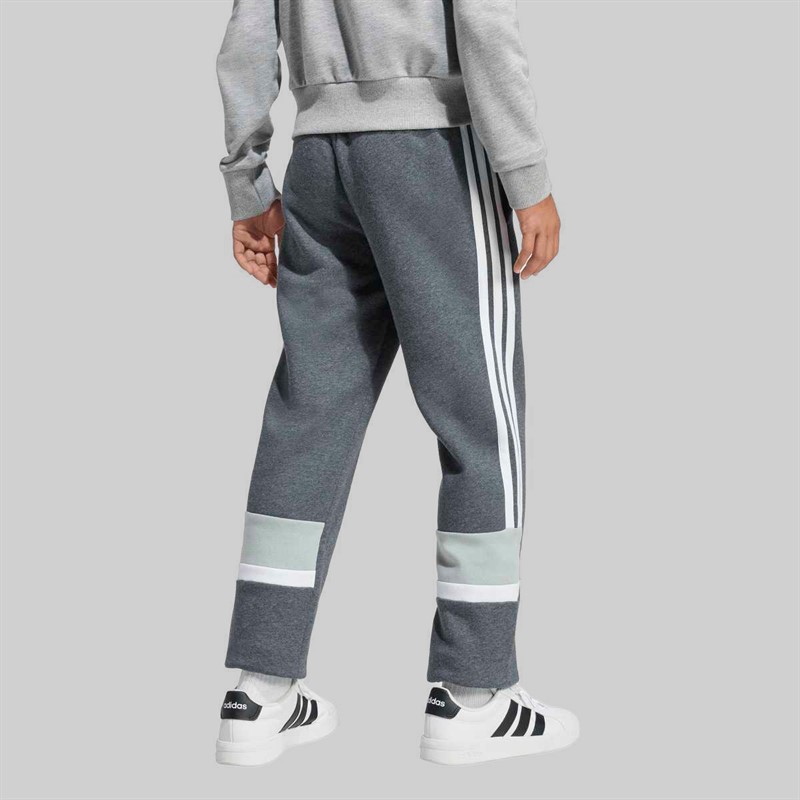 adidas Junior Junge Saisonale Essentials Tiberio 3 Streifen Jogginghosen Drak Grey/Weiß/Wonder Sage