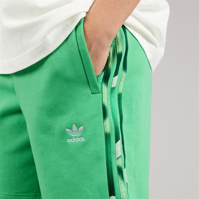 adidas Originals Mens Graphics Camo 3-Stripes Sweat Shorts Semi Screaming Green