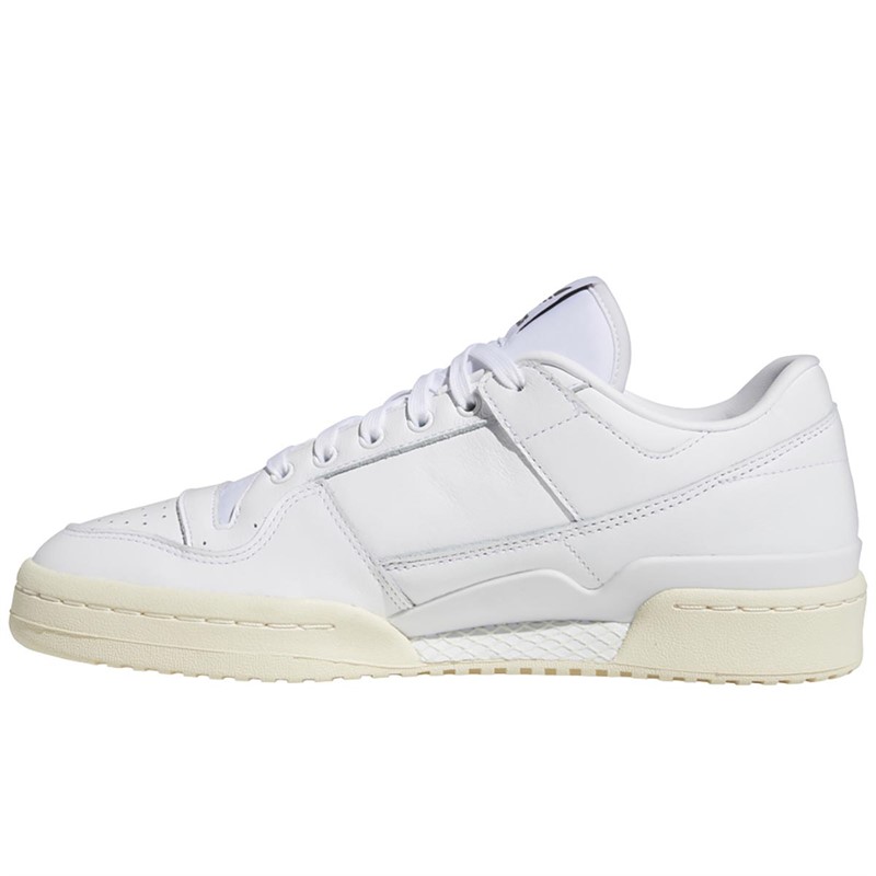 adidas originals forum 84 low trainers in off white