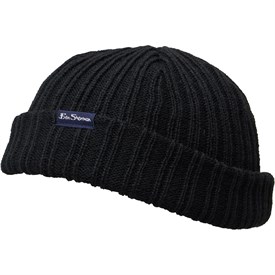 bonnet docker reebok