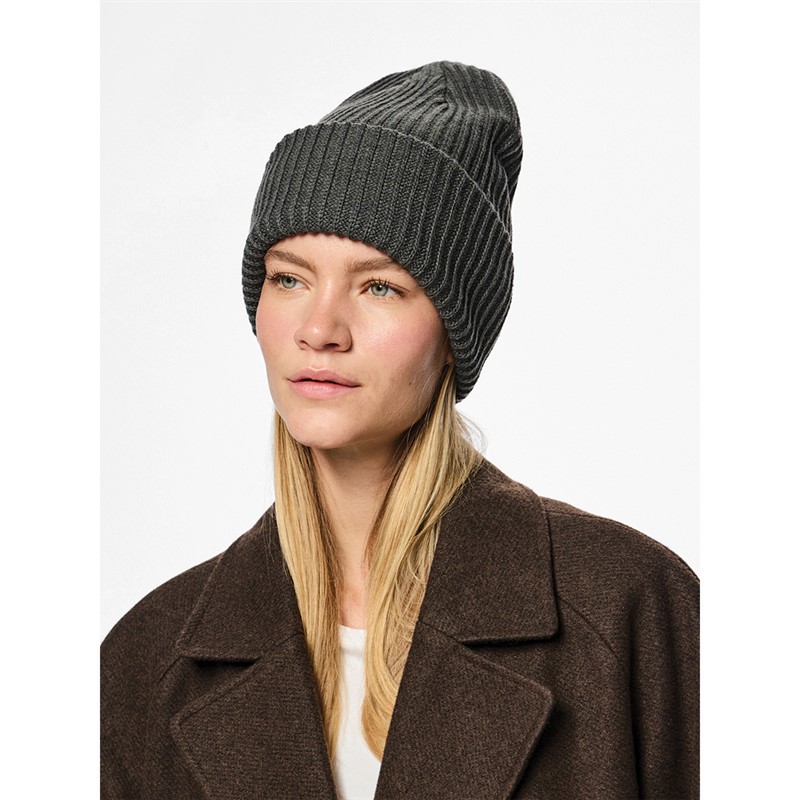 Pieces Womens Hexo Beanie Magnet - Size OS
