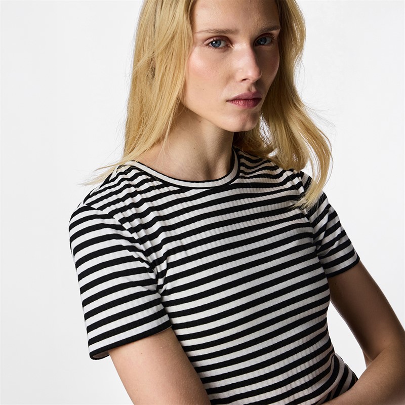 Pieces Dame Laya T Shirt Sort