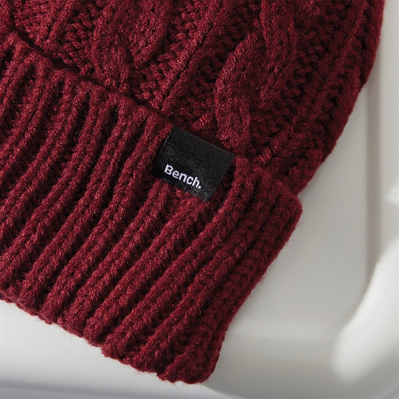 Bench Damen Ivanna Bommelmütze Cordovan