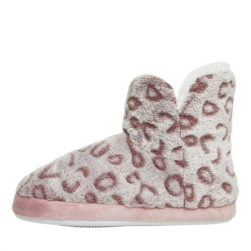 Board Angels Womens Leopard Faux Fur Bootee Slippers Pink