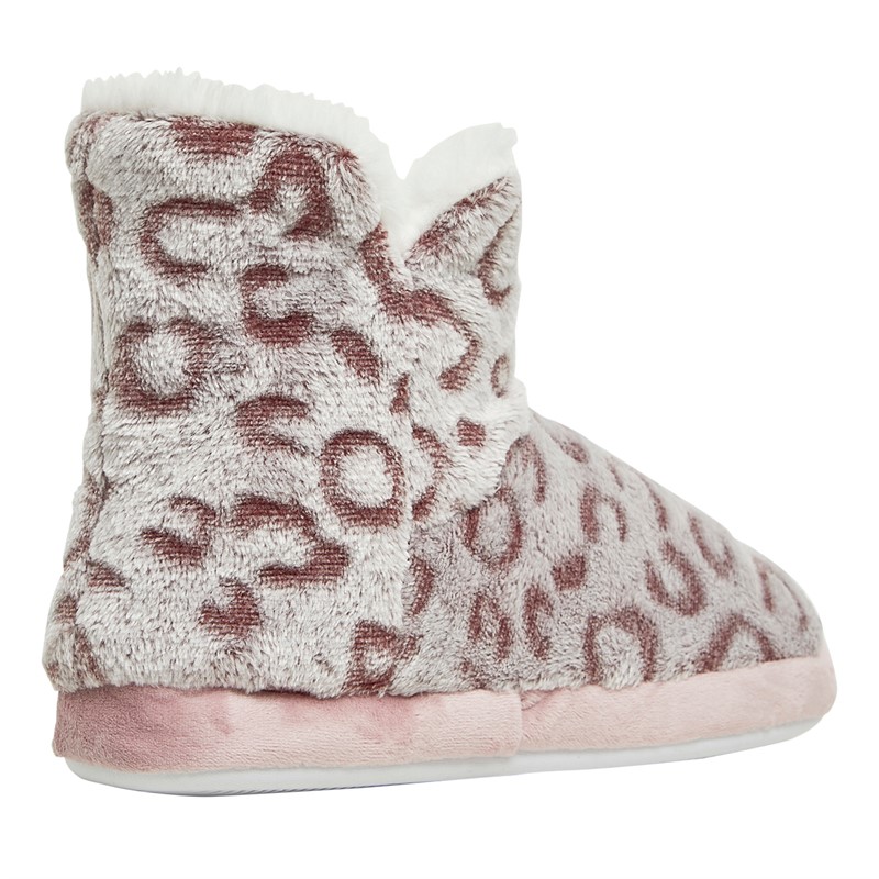 Board Angels Womens Leopard Faux Fur Bootee Slippers Pink