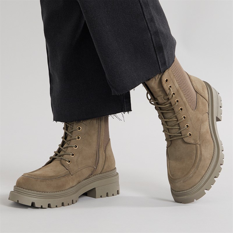 Board Angels Womens Yohanna Boots Beige