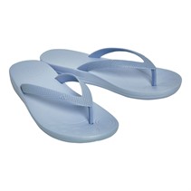 FitFlop Girls Iqushion Ergonomic Flip Flops Skywash Blue