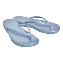 FitFlop Womens Iqushion Ergonomic Flip Flops Pearlized Skywash Blue