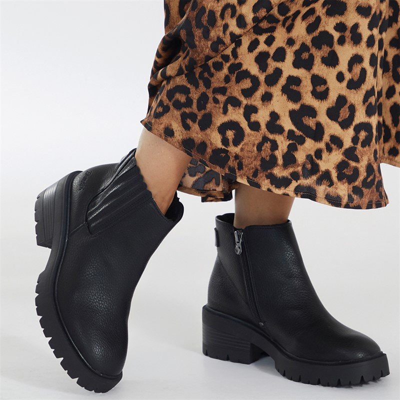 Blowfish Womens Joy Chelsea Boots Black - Size 8