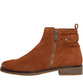 Clarks leather side 2024 zip ankle boots