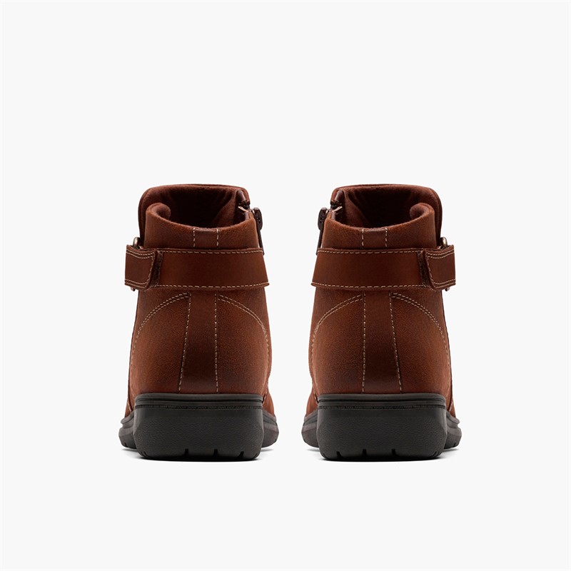 Clarks Womens Carleigh Drift D-Fit Buckle Boots British Tan