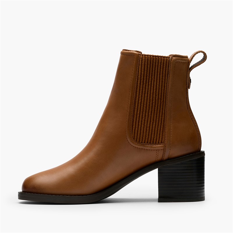Clarks Womens Chamberly D-Fit Heeled Chelsea Boots Tan