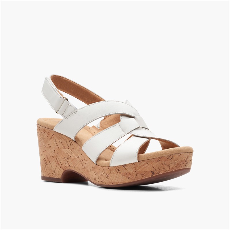 Clarks Womens Giselle Beach E-Fit Sandals White