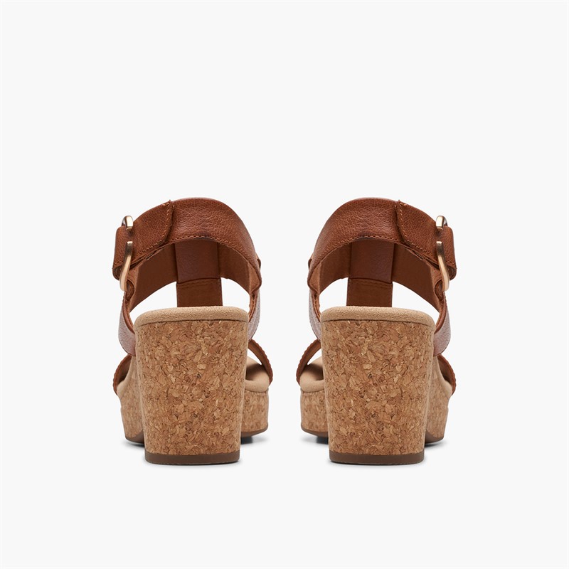Clarks Damen Giselle Stil Keil Sandalen Tan Leather