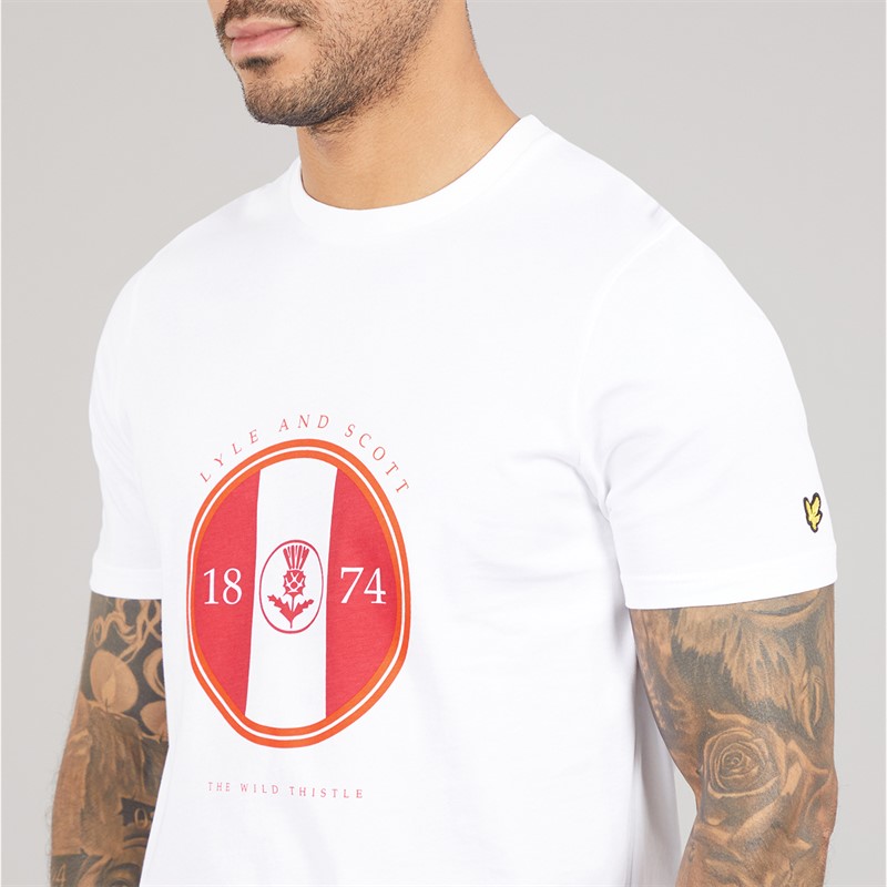 Lyle And Scott Vintage Sportowy T-shirt z grafiką nawiązującą do ostu dla niego kolor X781 White/Gala Red