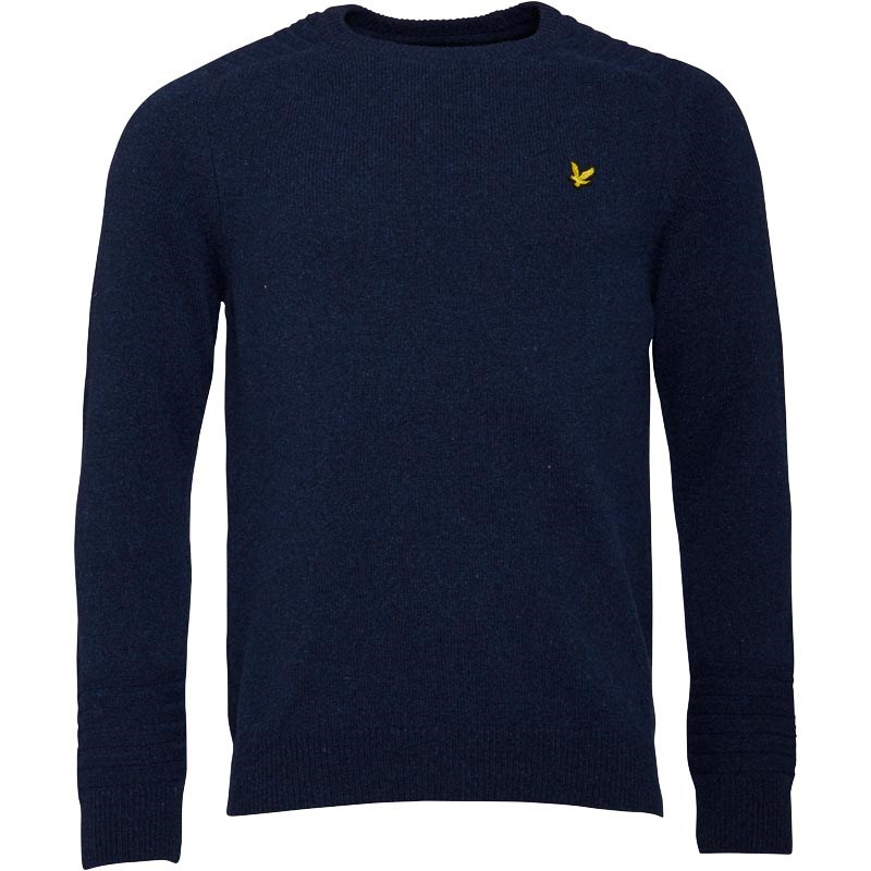 Lyle And Scott Vintage Mens Crew Neck Links Detail 7GG Jumper Navy at MandMDirect.com Lyle And Scott Vintage Mens Crew Neck Links Detail 7GG Jumper Navy.