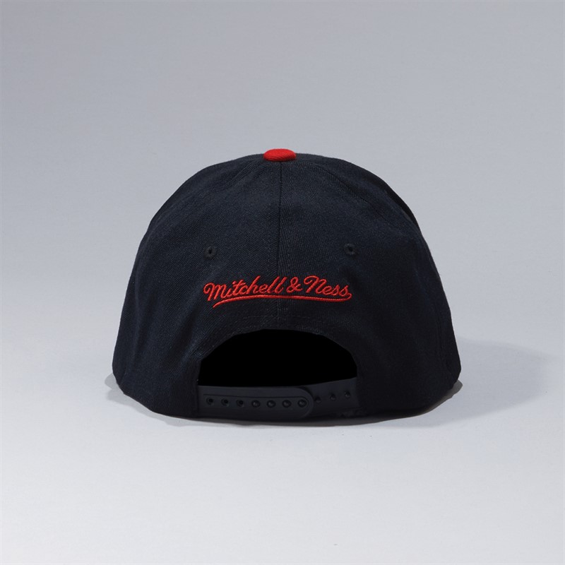 Mitchell & Ness Philadelphia 76ers NBA Team 2 Tone Snapback Cap Black/Red