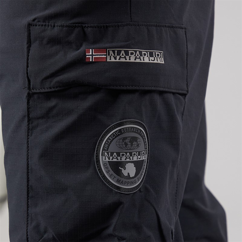 Napapijri Spodnie cargo Matey dla niego kolor Czarny