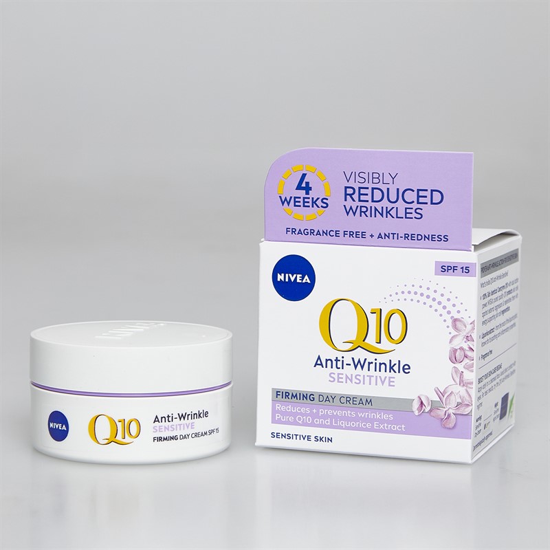 NIVEA Womens Radiant Skin Three Pack Gift Set Multi