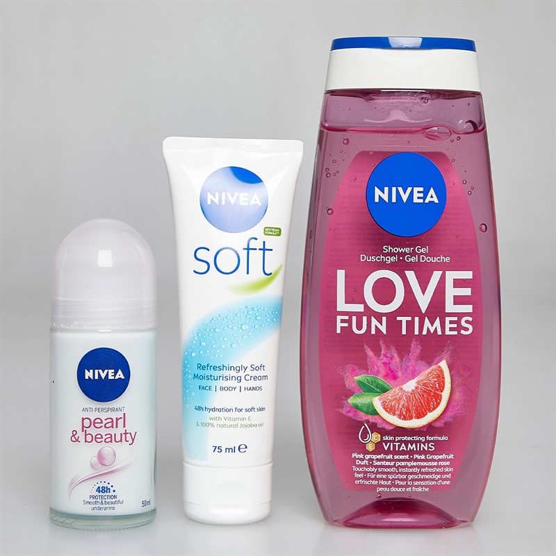 NIVEA Womens Nourish Me With Love Four Pack Gift Set Multi