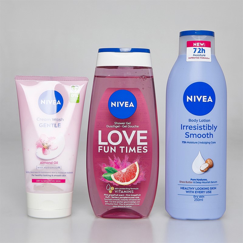 NIVEA Womens Pamper Me With Care Six Pack Gift Set Multi
