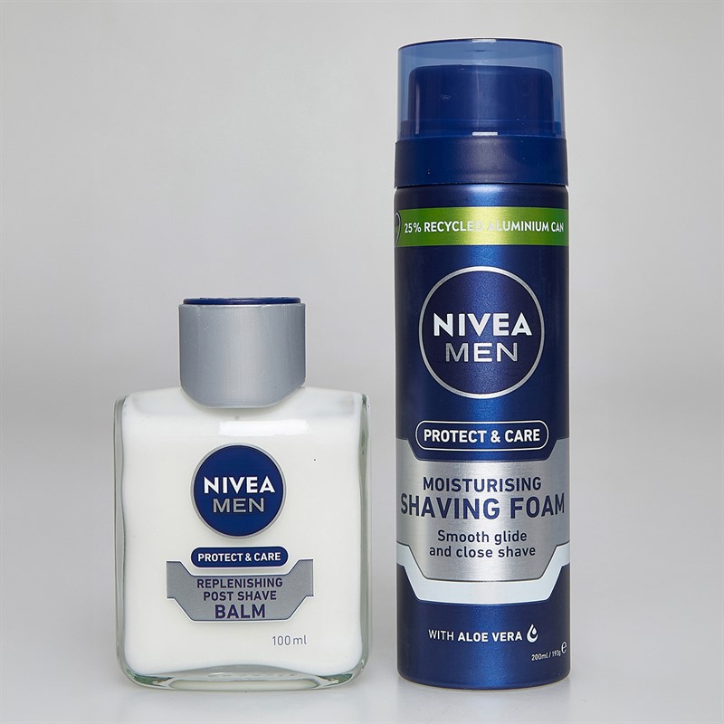 NIVEA Mens Shave And Hydrate Four Pack Gift Set Multi