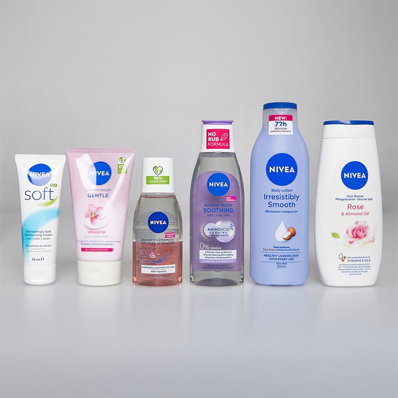 NIVEA Womens Ultimate Moments Of Joy Eight Pack Gift Set Multi