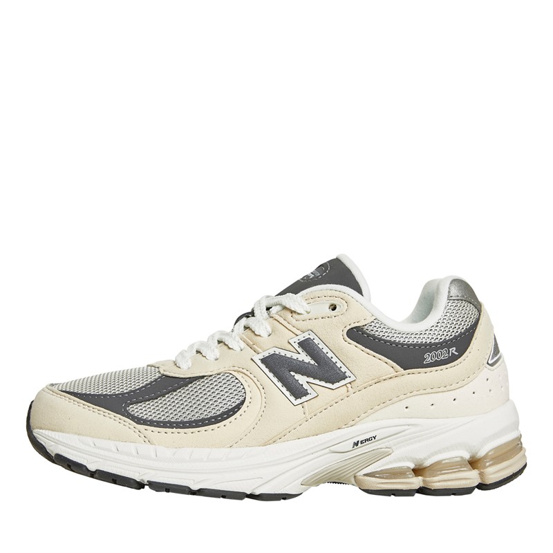 New Balance Junior 2002 Trainers Sandstone/Magnet