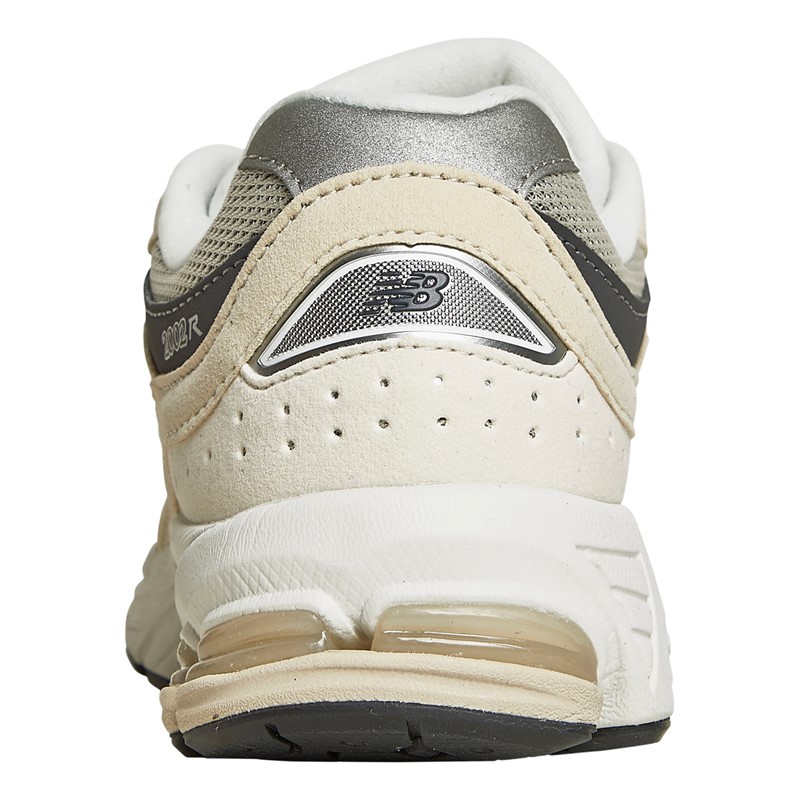 New Balance Junior 2002 Trainers Sandstone/Magnet