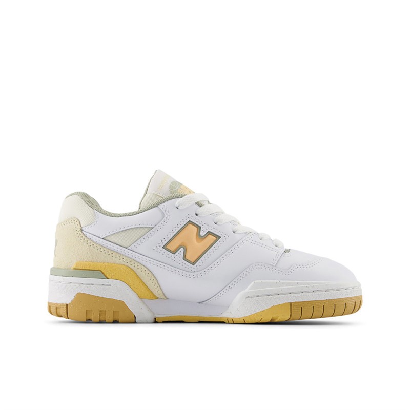 New Balance Junior Girls 550 Trainers White Peach Blossom