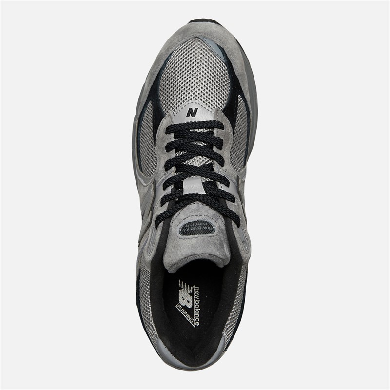 New Balance 2002R Trainers Castle Rock