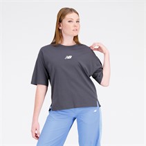 New Balance Dames Sport Vernieuwd Boxy T-Shirt Blacktop